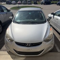2012 Hyundai Elantra
