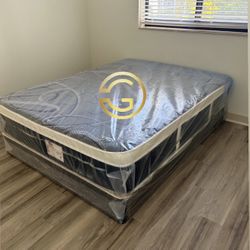 NEW Mattress Queen Size Plush Pillowtop With Box Spring // Offer  🚚