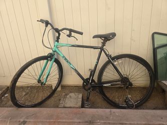 The realm 700 hybrid bike