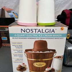 Nostalgia 4-Quart Electric Ice Cream Maker