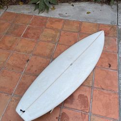 5’6 Handshaped Surfboard