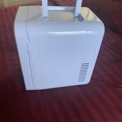 Skin care Refrigerator 