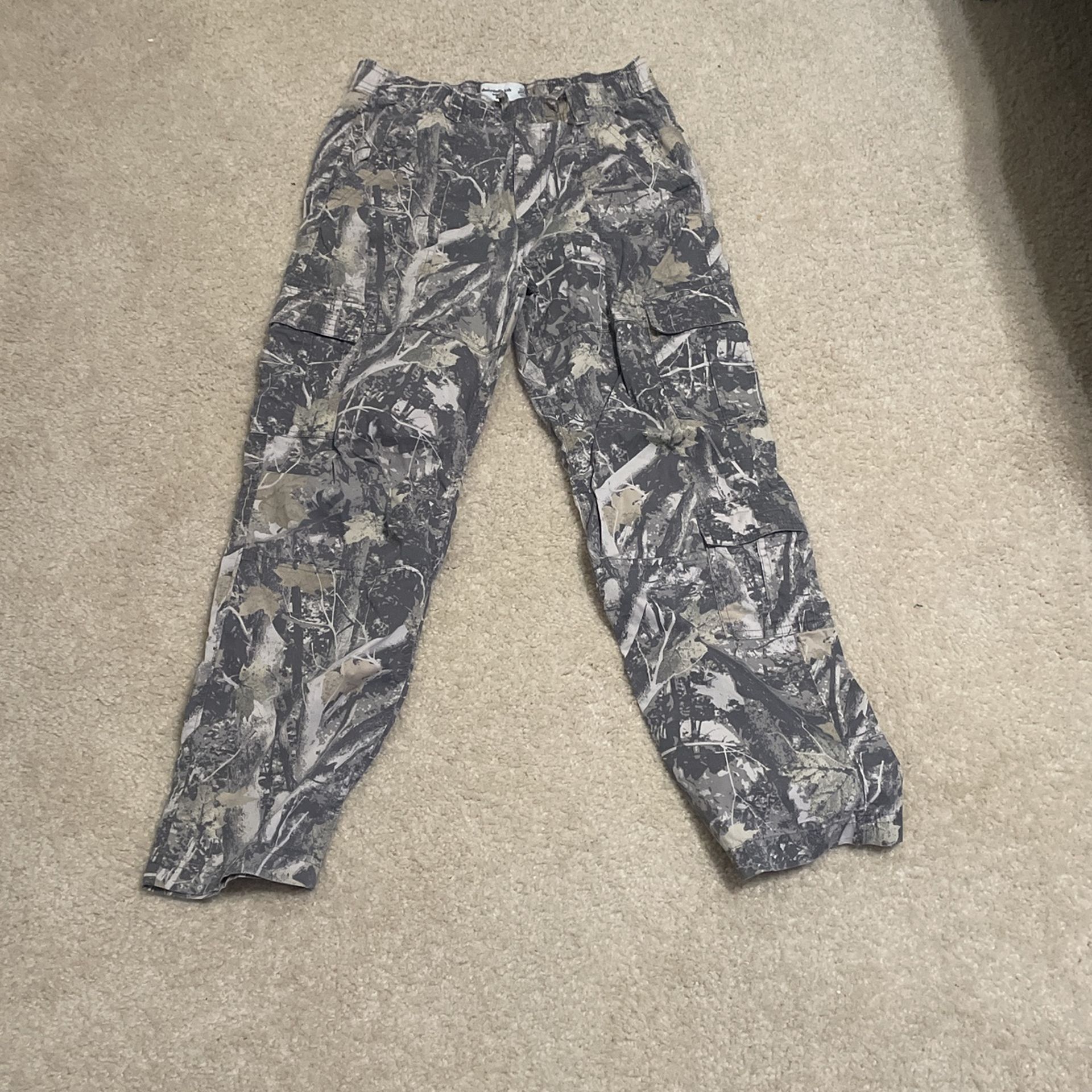 Abercrombie kids baggy camo cargo pants