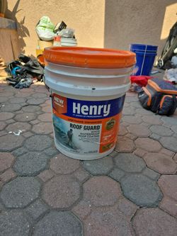 100% Waterproof White Waterproof Roof Coating.