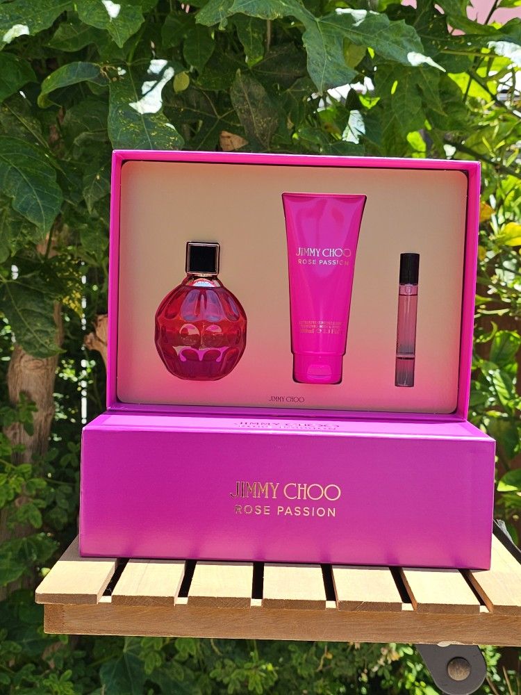 Perfumes Jimmy Choo Rose Passion Set $75