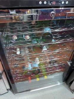 52 bottle wine refrigerator/beverage cooler