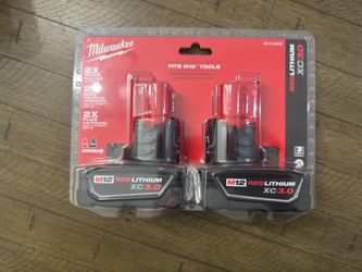 Milwaukee M12 REDLITHIUM XC3.0 2-Pack Batteries (48-11-2412)