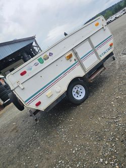 Pop up tent trailer