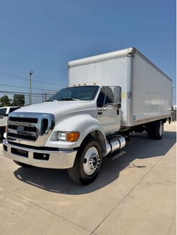 2013 Ford F750 box truck