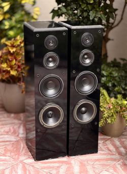 Yamaha NS-A3500 (50 lbs each !) + NS-6490 Speakers