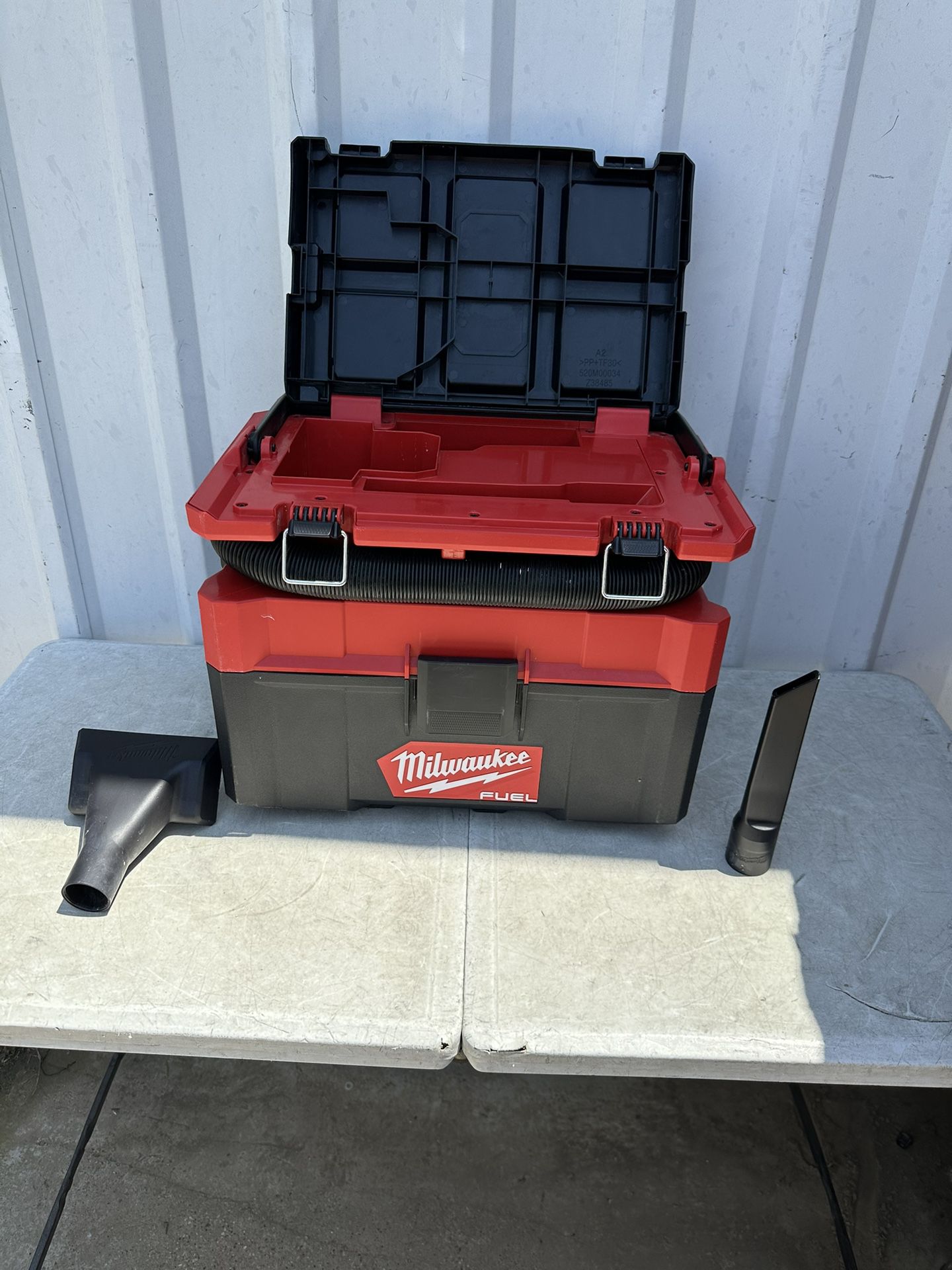 Milwaukee Tool Only  M18 FUEL PACKOUT 18-Volt Lithium-lon Cordless 2.5 Gal. Wet/Dry Vacuum Used $120