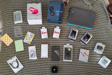 electronic + accessory lot!