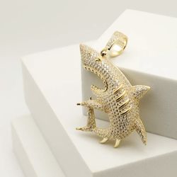 Solid 925 Sterling Silver Mens Shark Pendant 