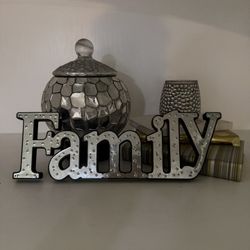 Silver Family Sign / Home Decor Decoration Set (Bundle of 3 Items)