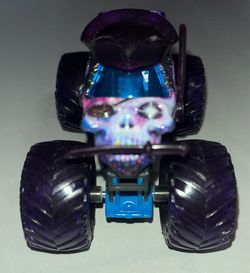 Monster Jam Pirates Curse Gears And Galaxies Exclusive Pre-Owned Used 1:64 VHTF