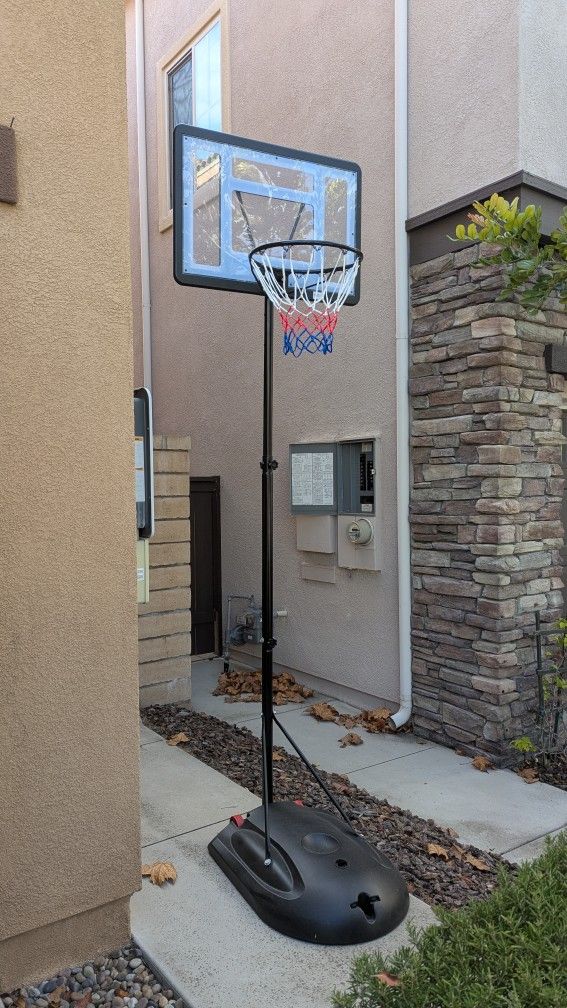 New Portable Basketball Hoop