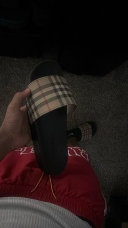 Burberry slides size 9