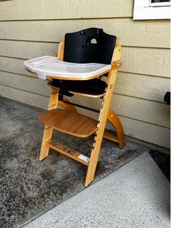 Abiie Beyond Baby Feeding High Chair Excellent Quality and Condition