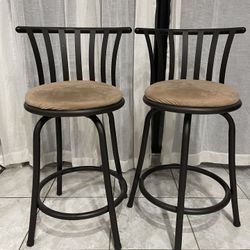 2 Swivel Chairs 