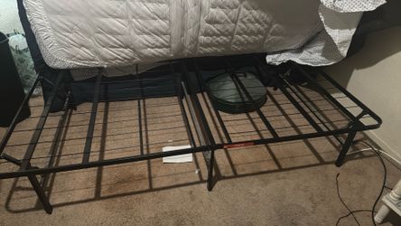 2 Metal TWIN bed Frames