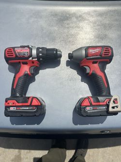 Milwaukee Drill Set M18