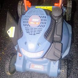 $210 Nice Plastic Body Senix 18 Inch Push Mower