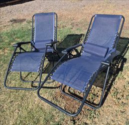 2 Zero Gravity Lawn chairs
