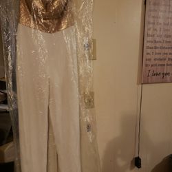 Very Nice City Triangles Size 5 Jumpsuit. Has Gold On Top. Make Offer