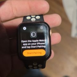 Apple Watch Series 8