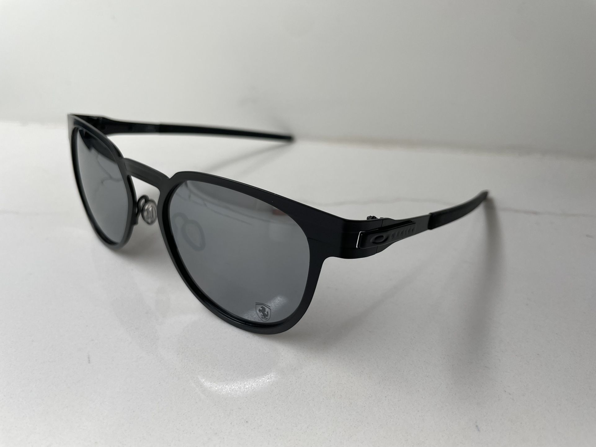 Oakley Die cutter Polrized