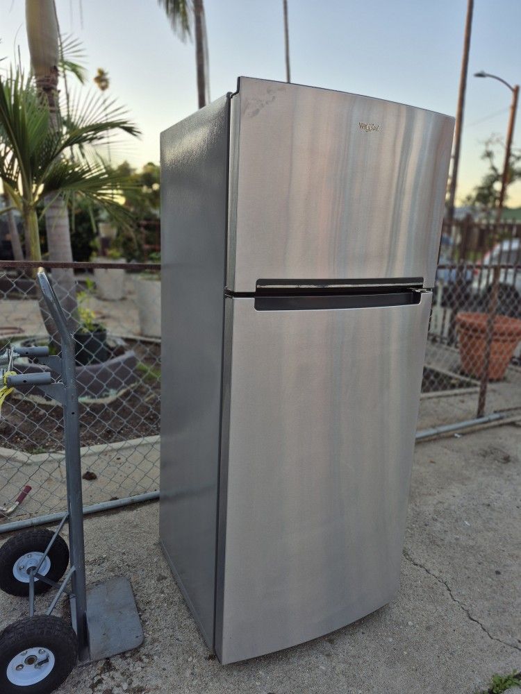 Apartment Size Fridge In Good Condition $220