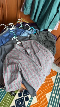 Lot of 12 men’s long sleeve shirts. Arrow L