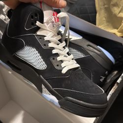 Jordan 5 Retro Og Black Metallic Reimagined 