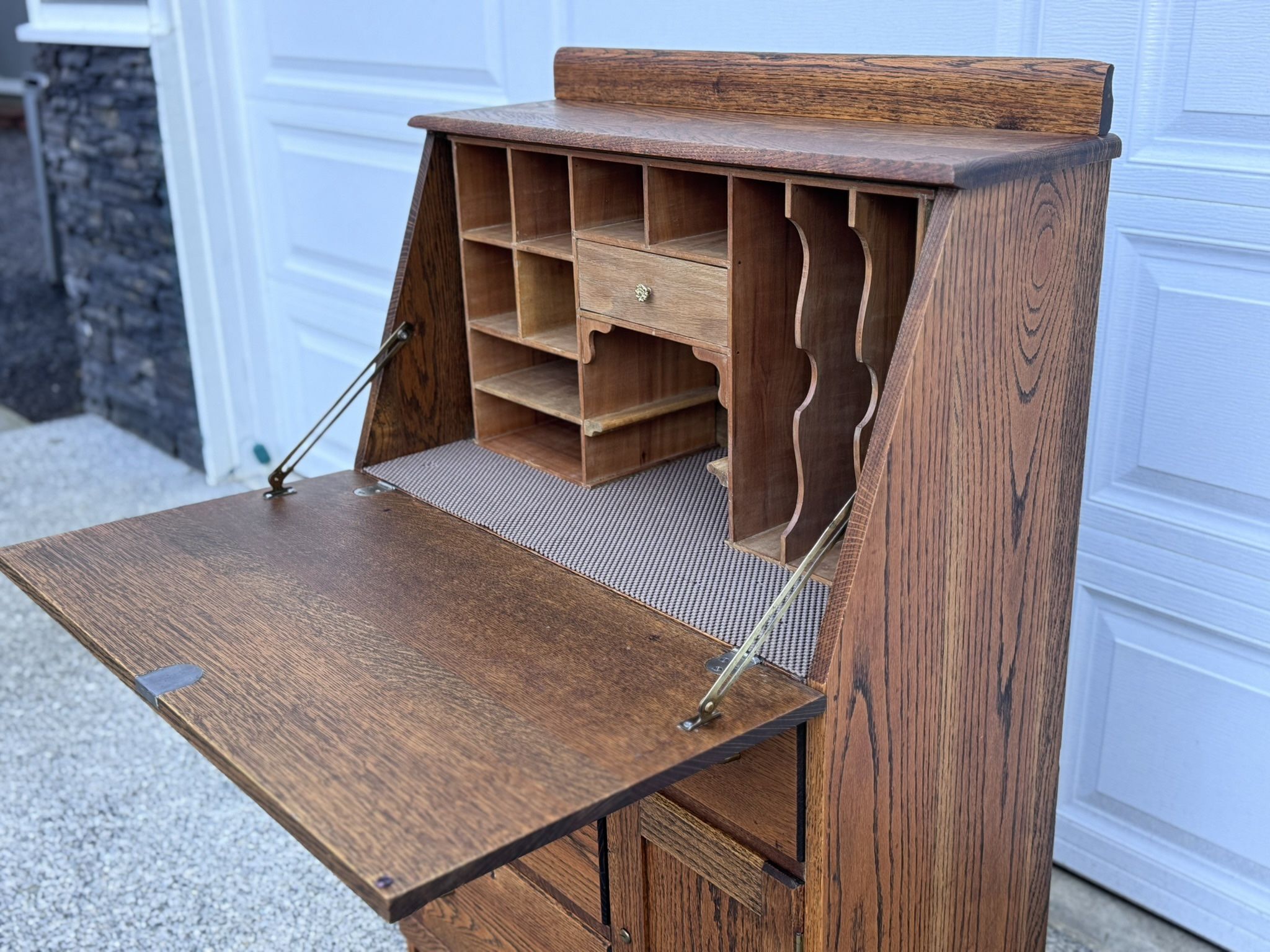 Secretary Desk/ Charging Station