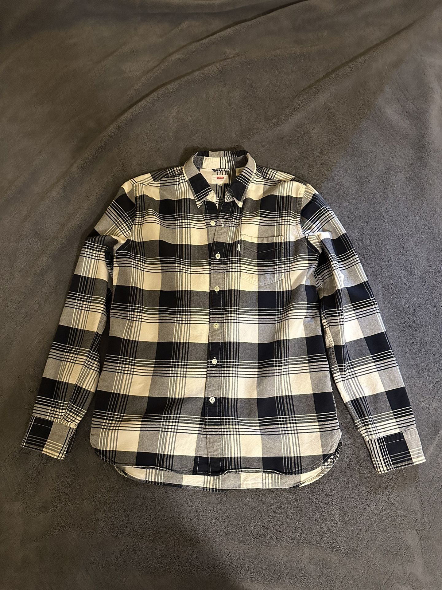 Levi’s Men Button Up Shirt