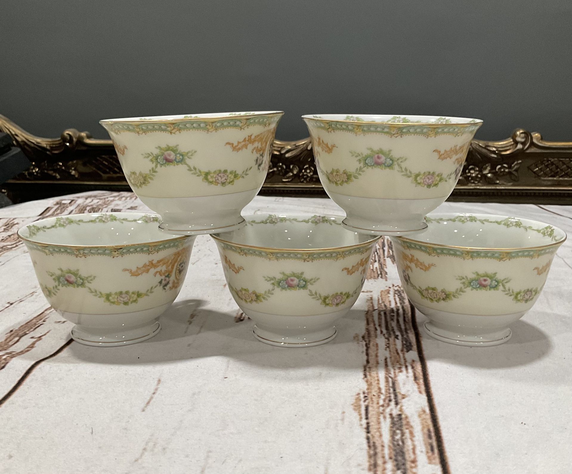 FIVE MEITO CHINA MADE IN JAPAN TRIANON TEACUPS BY NORITAKE