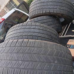 275 55 20  Good Year Excellent Tires All Llantas  4  175