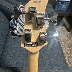 Yamaha TRBX174EW Bass