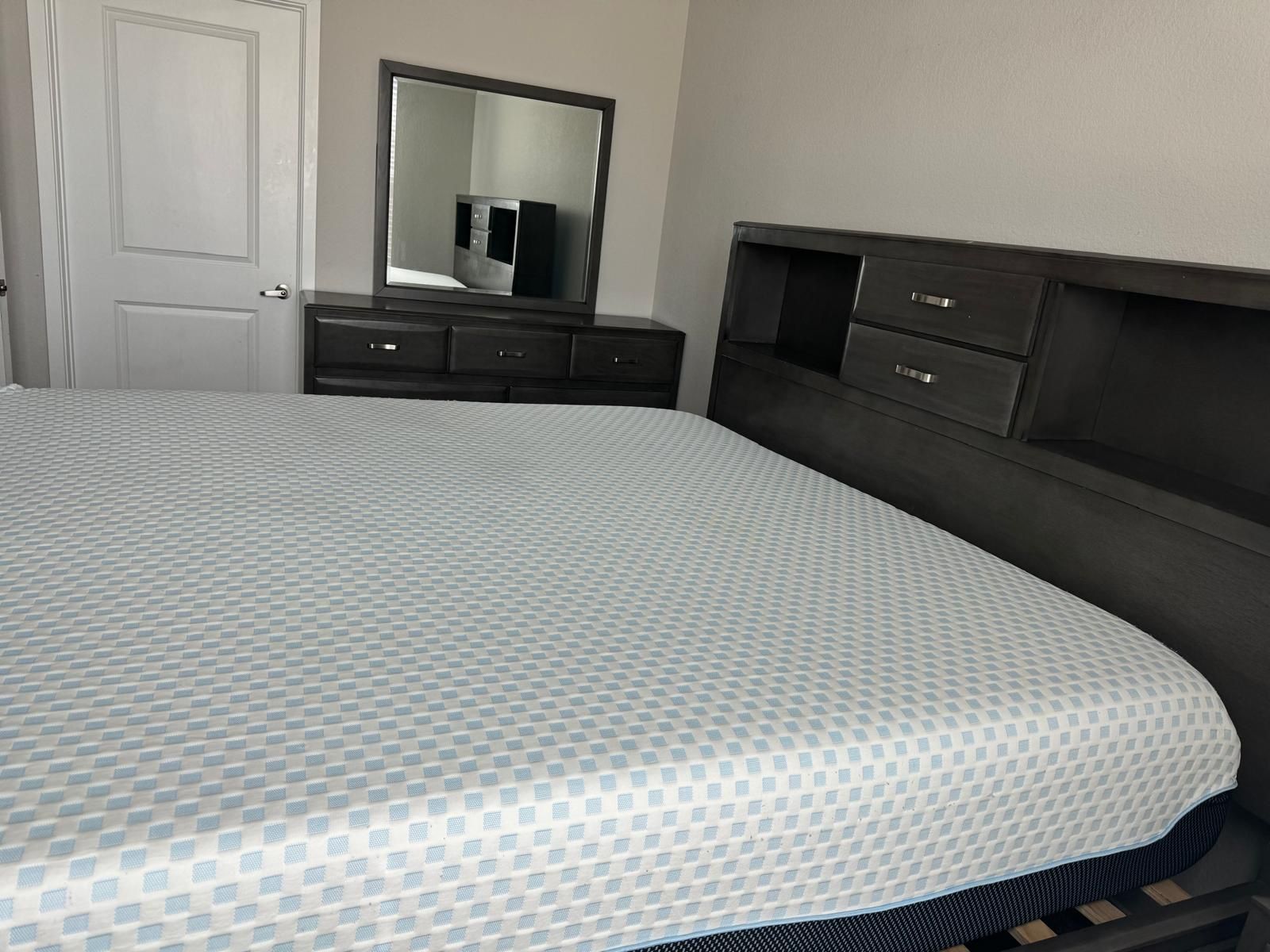 King Size Bedroom Set For Sale