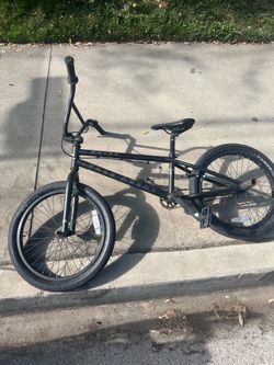 Free agent novus bike 20”