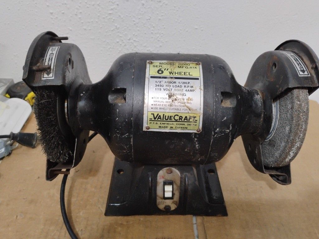 Vintage 6 In Valuecraft Table Top Grinder