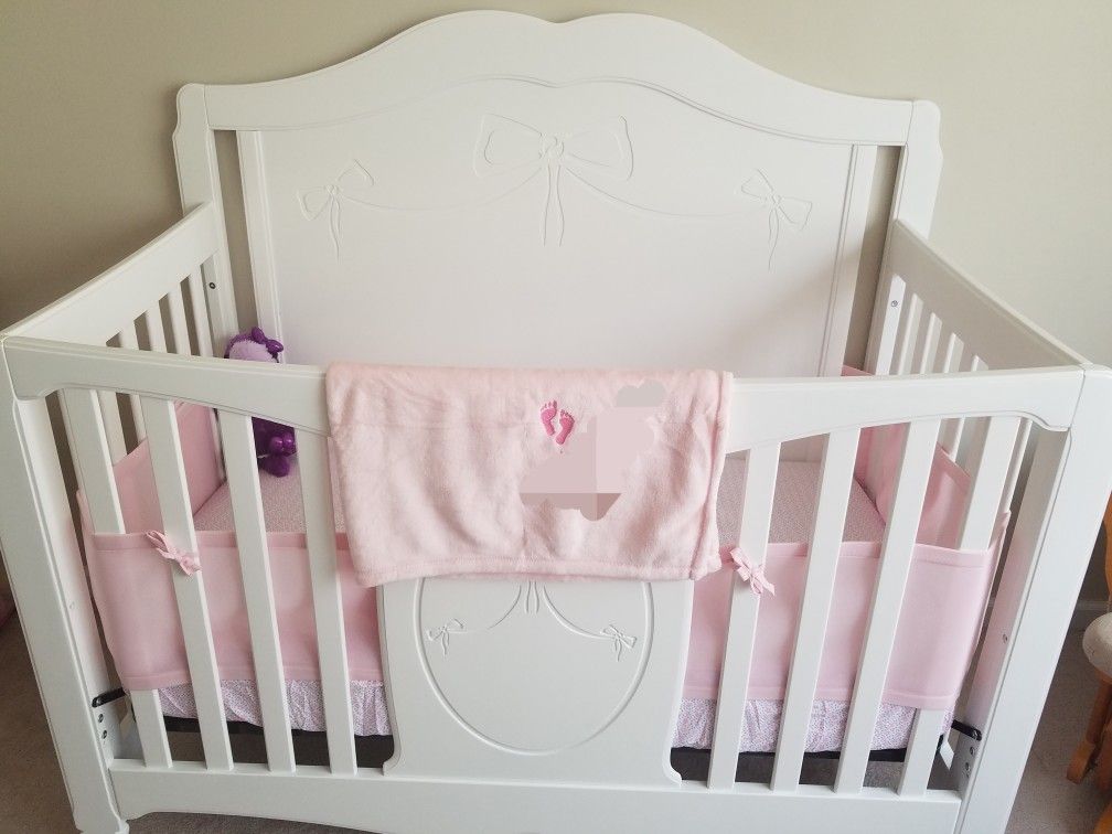 Storkcraft Princess Convertible Baby Crib With Matress And Accessories