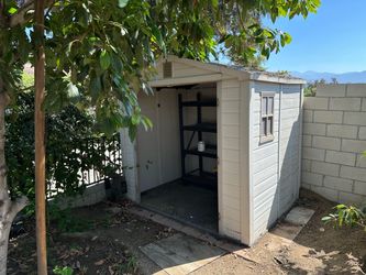 Free plastic shed 8x8 pick up 9/27