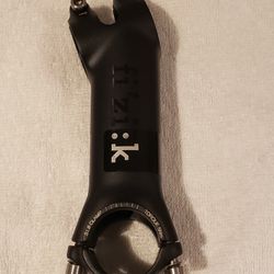 Fizik  R1 Cyrano Stem
