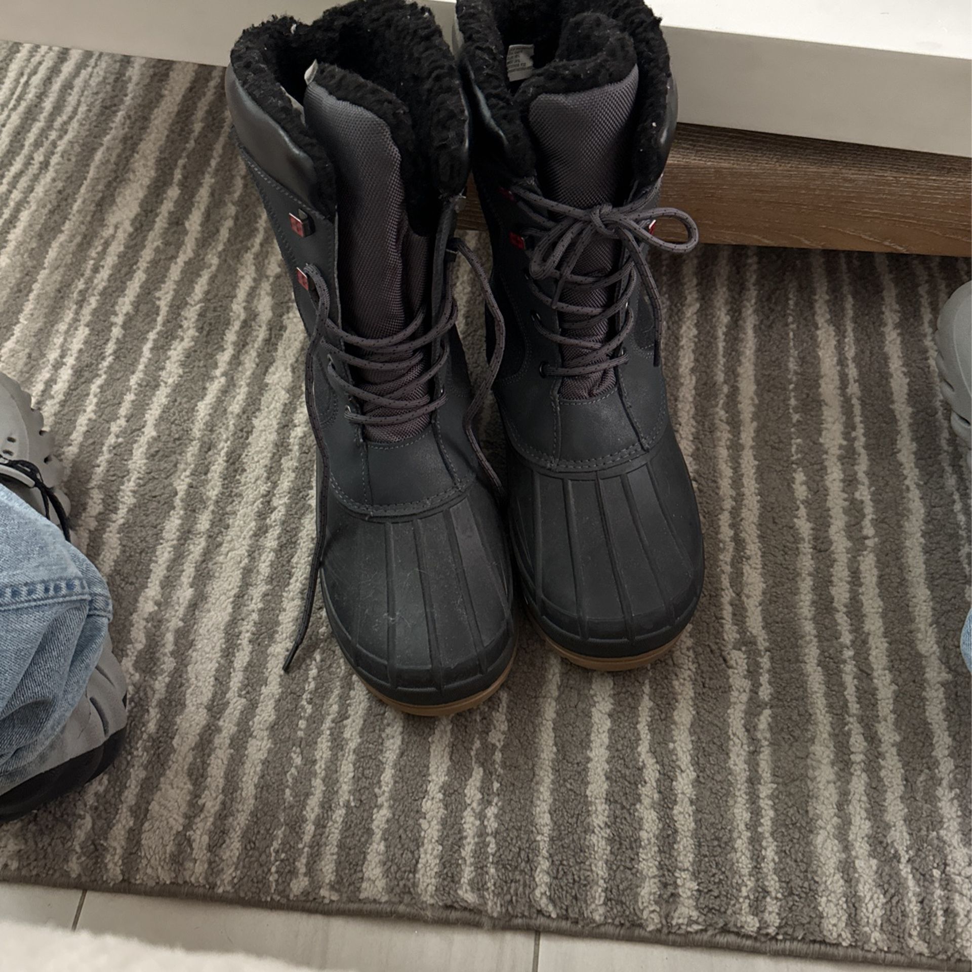 Boots For Snow Size 6