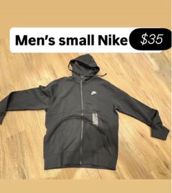 Men’s small brand new Nike zip up hoodie