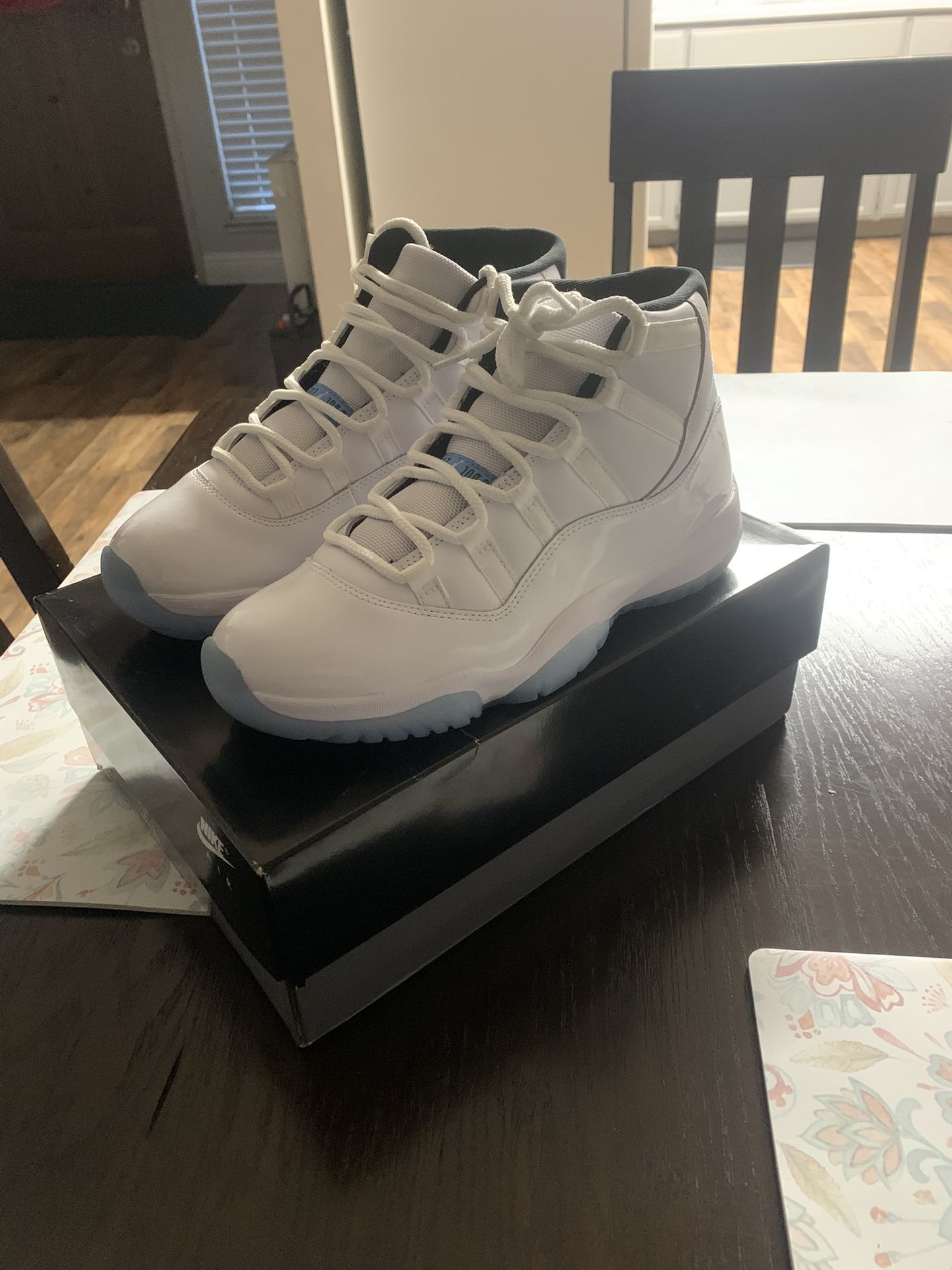 Jordan 11 Legand Blue Size 9