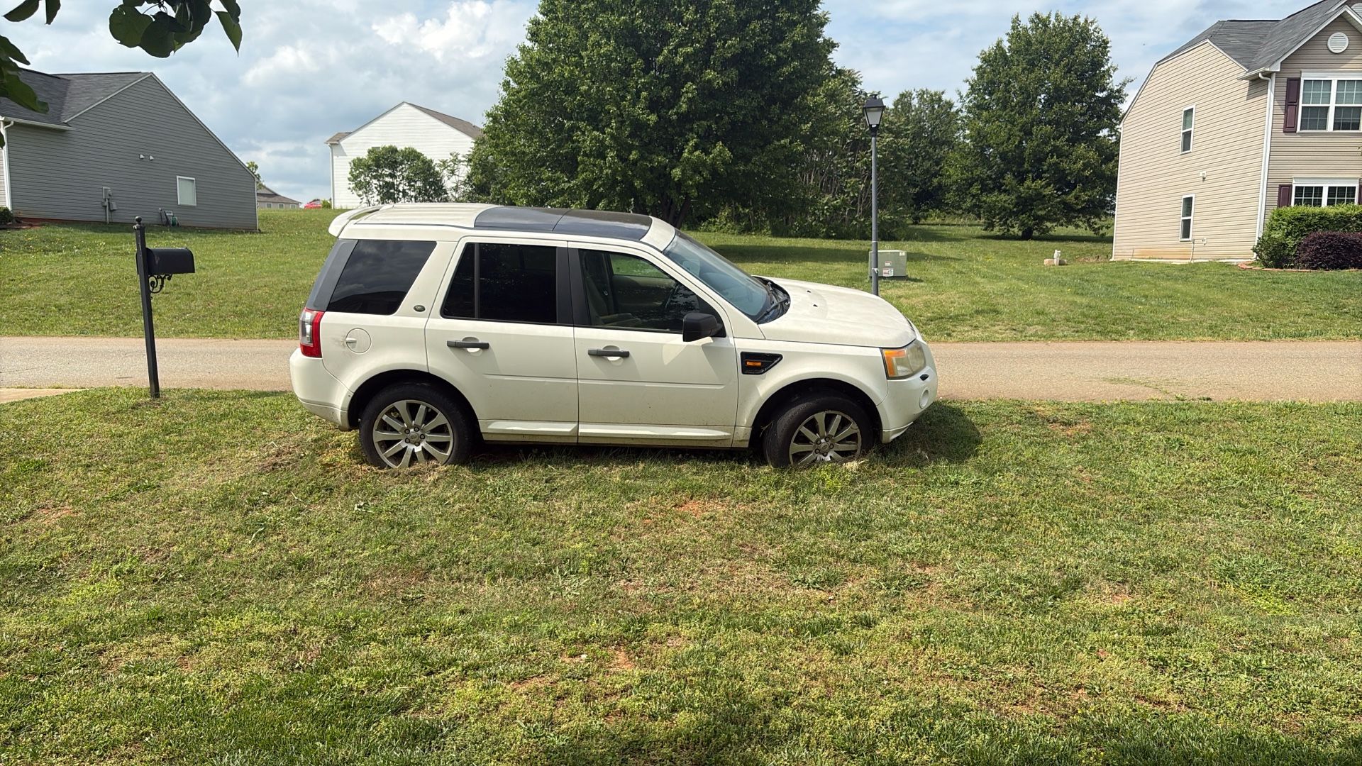 2008 Land Rover LR2