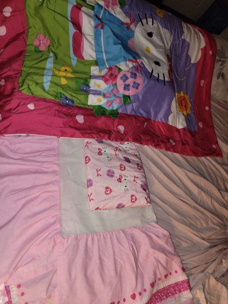 Hello Kitty Toddler Bed Set 5 Piece