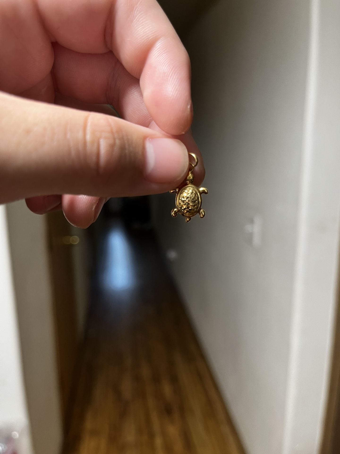 Japanese 18k Pendant